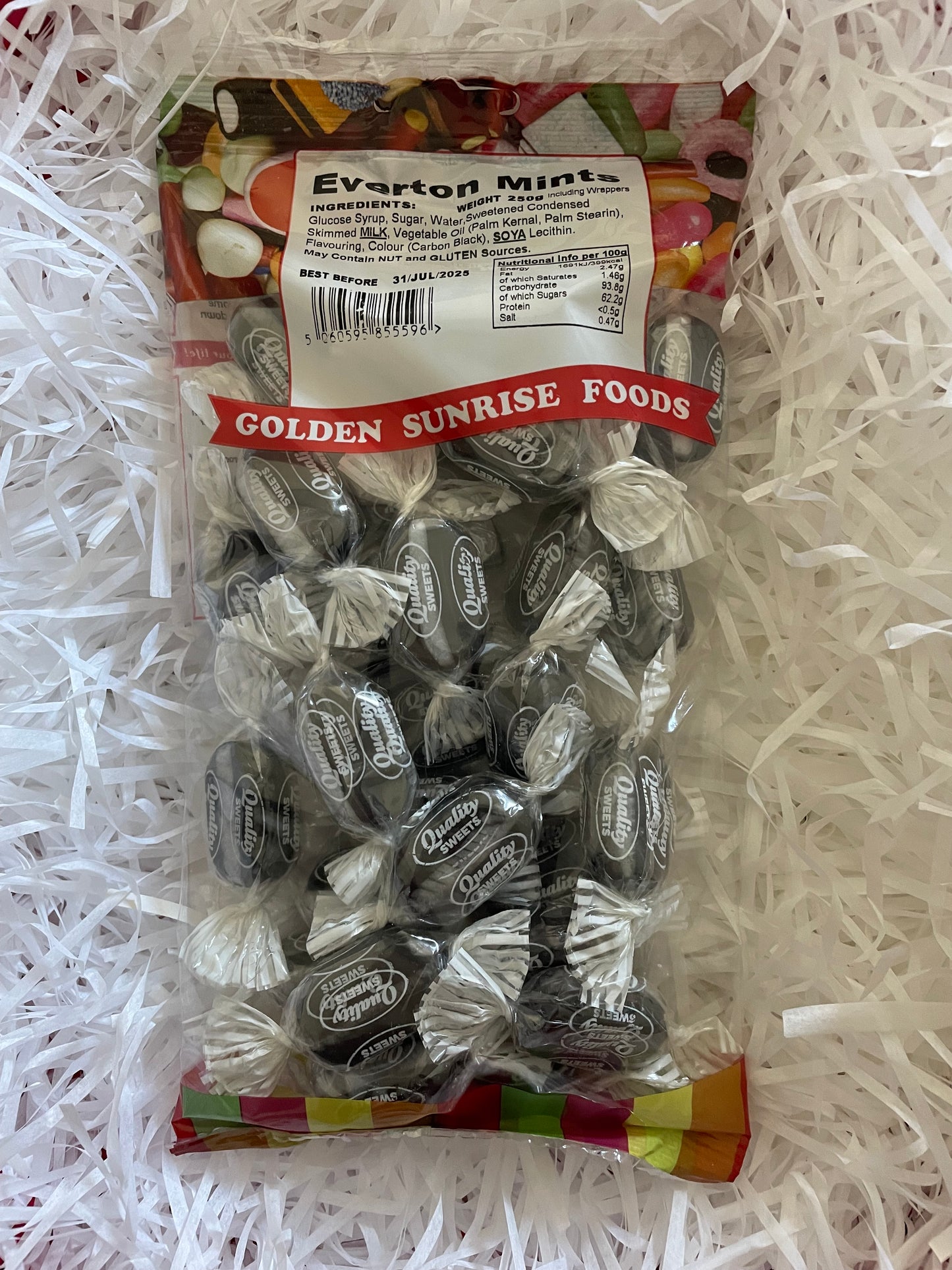 Everton Mints – A Classic Black and White Favourite - 250g